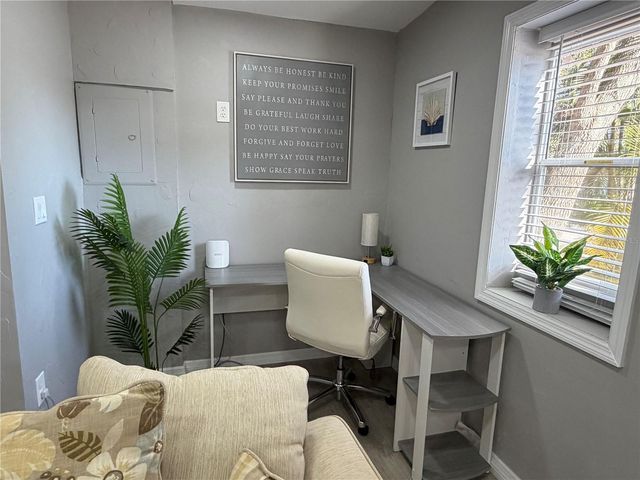 432 2ND AVENUE NE, Largo, FL 33770