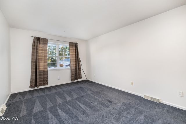 87 Old Mill Lane, Queensbury, NY 12804