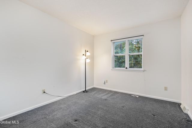 87 Old Mill Lane, Queensbury, NY 12804