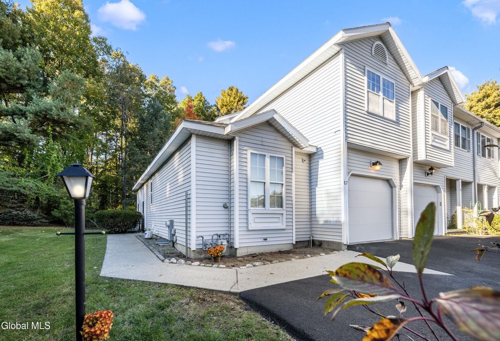 87 Old Mill Lane, Queensbury, NY 12804