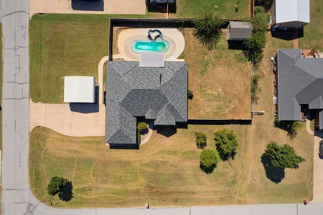 1200 Chipper Lane, Edmond, OK 73025