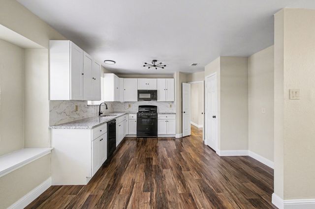 5313 Peninsula Way, Garland, TX 75043