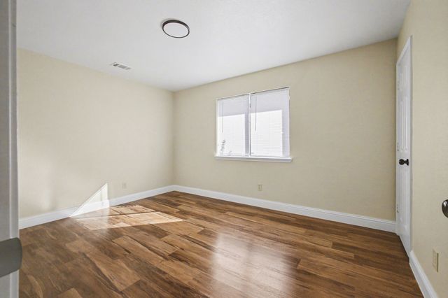 5313 Peninsula Way, Garland, TX 75043