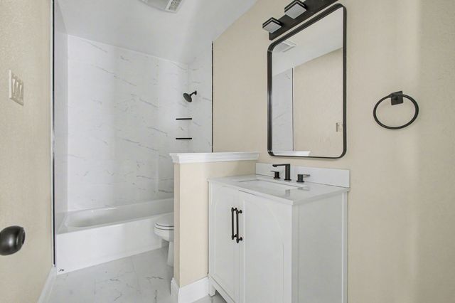 5313 Peninsula Way, Garland, TX 75043