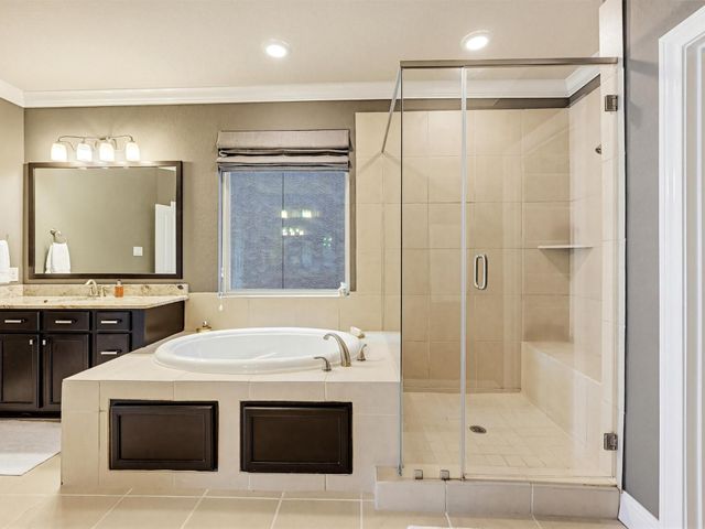 8418 Oak Leaf Point Drive, Houston, TX 77055