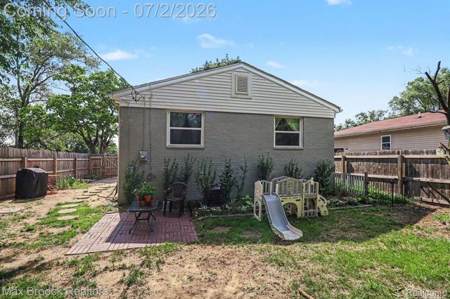20792 Parkside Boulevard, Royal Oak Charter Township, MI 48220