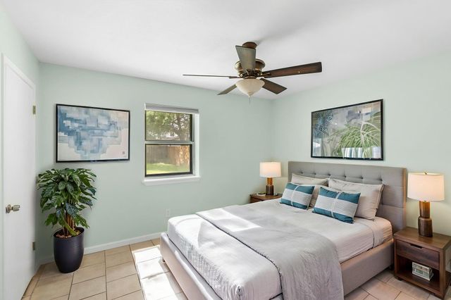 903 Mimosa DR, Lockhart, TX 78644