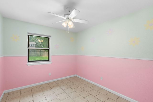 903 Mimosa DR, Lockhart, TX 78644