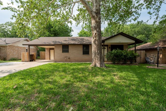 903 Mimosa DR, Lockhart, TX 78644