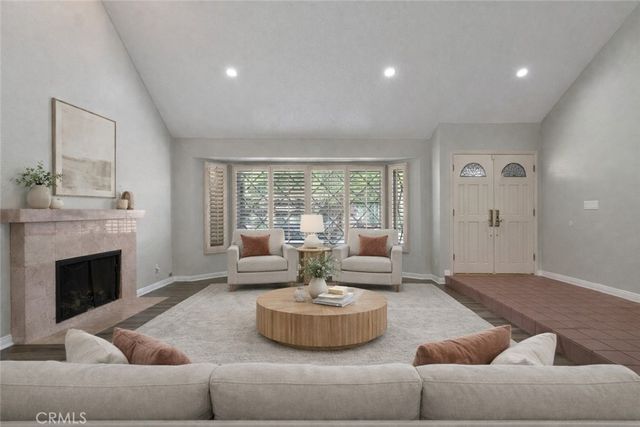 21316 Nashville, Chatsworth, CA 91311