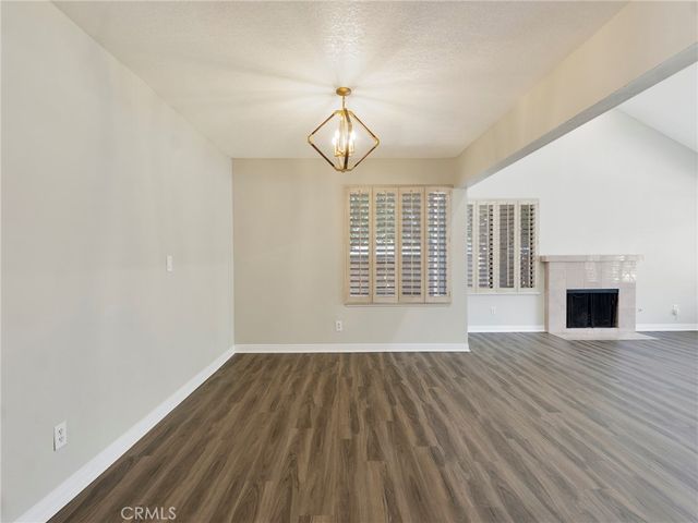 21316 Nashville, Chatsworth, CA 91311