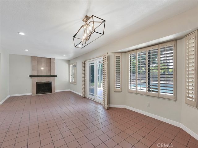 21316 Nashville, Chatsworth, CA 91311