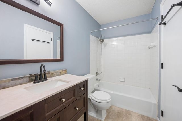 1779 Walnut Lane, Eagan, MN 55122
