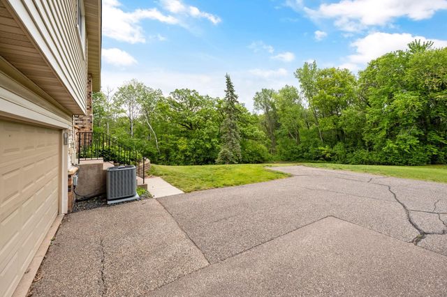 1779 Walnut Lane, Eagan, MN 55122