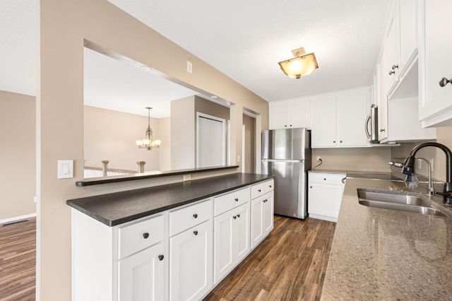 1779 Walnut Lane, Eagan, MN 55122
