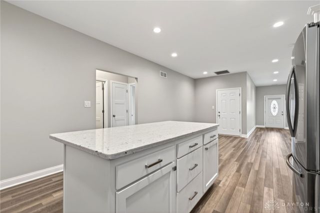 567 Golden Maple Avenue, Brookville, OH 45309