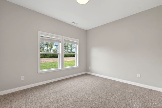567 Golden Maple Avenue, Brookville, OH 45309