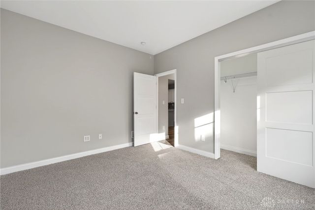 567 Golden Maple Avenue, Brookville, OH 45309
