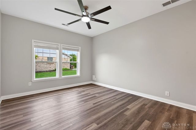 567 Golden Maple Avenue, Brookville, OH 45309
