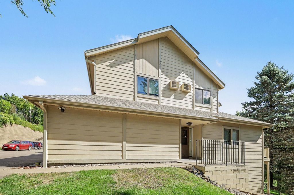 1581 Wheelock Lane 206, Saint Paul, MN 55117 — photo 2