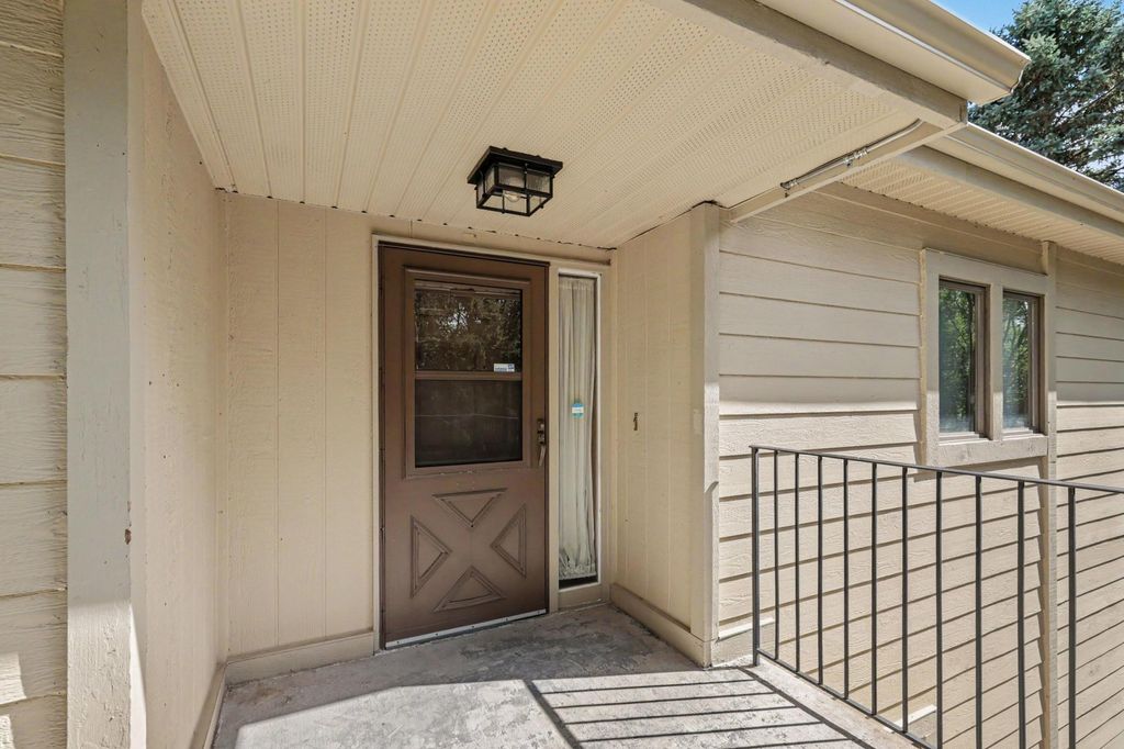 1581 Wheelock Lane 206, Saint Paul, MN 55117 — photo 3