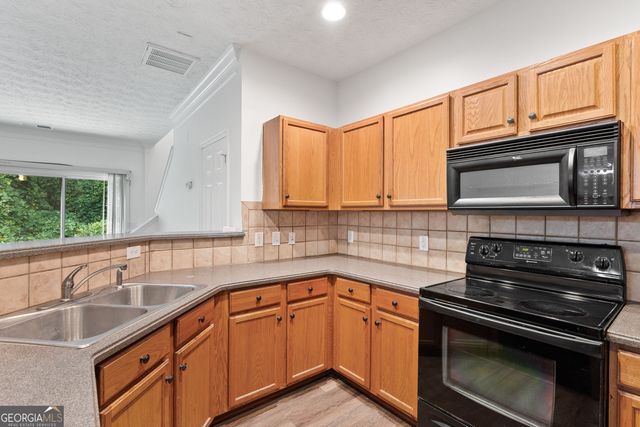 125 Ellis Drive, Conyers, GA 30012