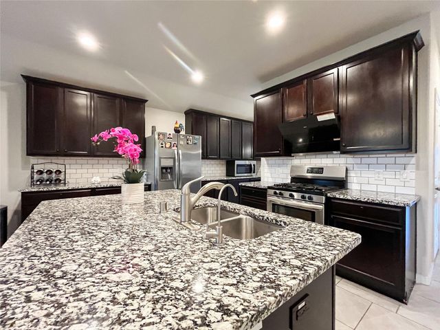 18318 Grayson Bluff Way, Richmond, TX 77407