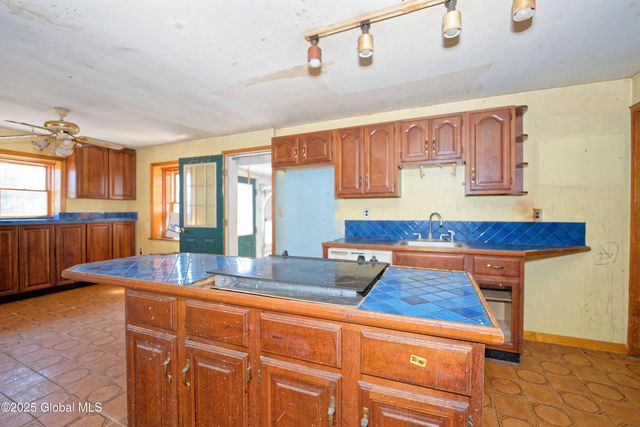 1135 Sacandaga Road, Schenectady, NY 12302