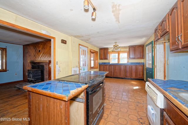 1135 Sacandaga Road, Schenectady, NY 12302