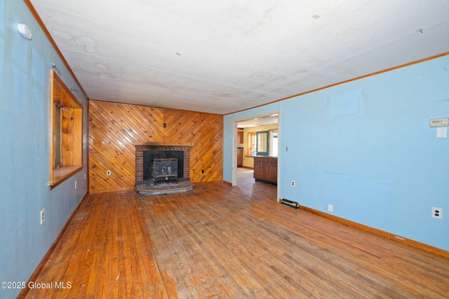 1135 Sacandaga Road, Schenectady, NY 12302