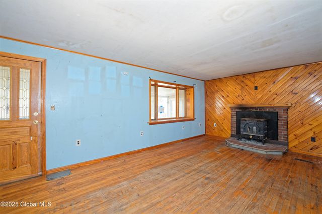 1135 Sacandaga Road, Schenectady, NY 12302