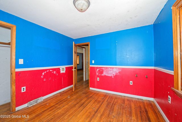 1135 Sacandaga Road, Schenectady, NY 12302