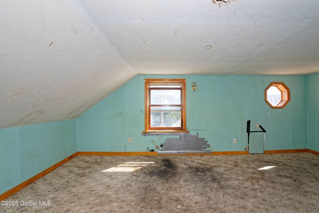 1135 Sacandaga Road, Schenectady, NY 12302