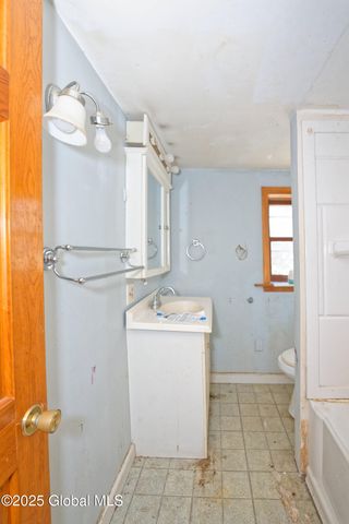 1135 Sacandaga Road, Schenectady, NY 12302