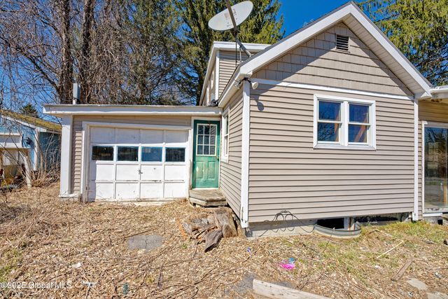 1135 Sacandaga Road, Schenectady, NY 12302