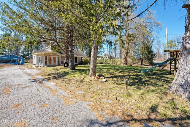 1135 Sacandaga Road, Schenectady, NY 12302