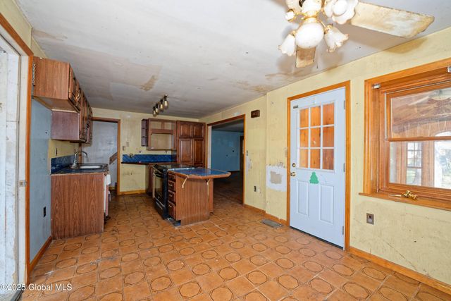 1135 Sacandaga Road, Schenectady, NY 12302