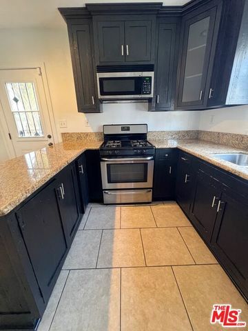 1282 S Highland Avenue, Los Angeles, CA 90019