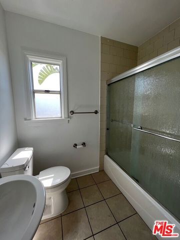 1282 S Highland Avenue, Los Angeles, CA 90019