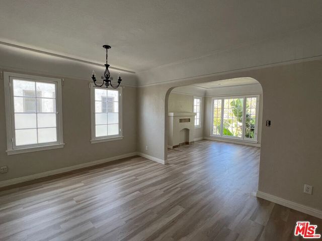 1282 S Highland Avenue, Los Angeles, CA 90019