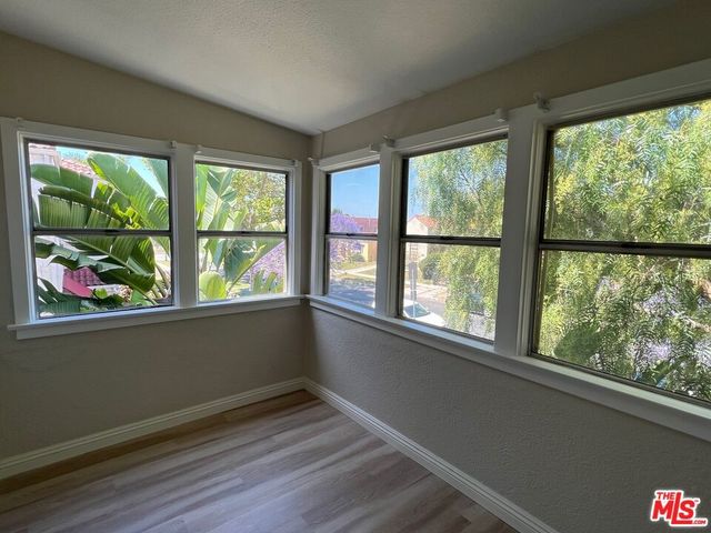 1282 S Highland Avenue, Los Angeles, CA 90019