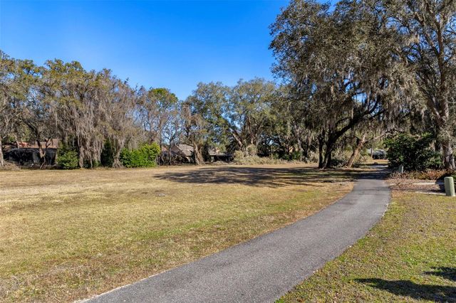 35077 WHISPERING OAKS BOULEVARD, Dade City, FL 33523