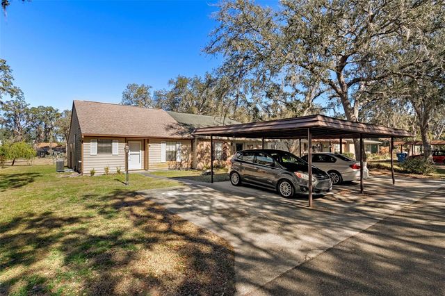 35077 WHISPERING OAKS BOULEVARD, Dade City, FL 33523