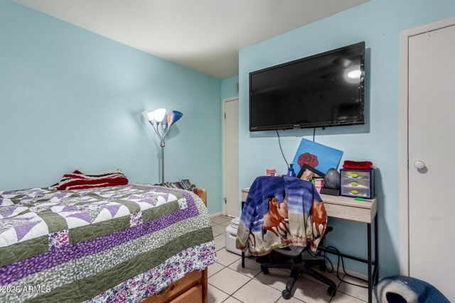 35011 N 3RD Street, Phoenix, AZ 85086