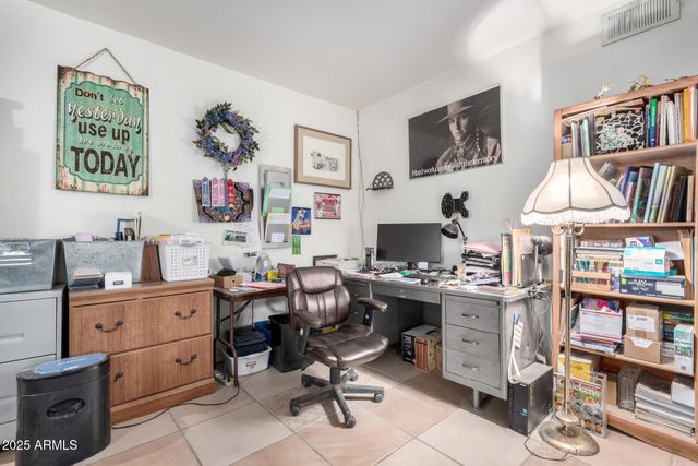 35011 N 3RD Street, Phoenix, AZ 85086