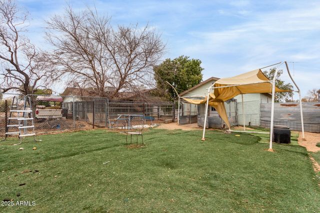 35011 N 3RD Street, Phoenix, AZ 85086