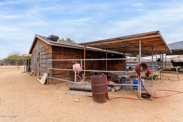 35011 N 3RD Street, Phoenix, AZ 85086