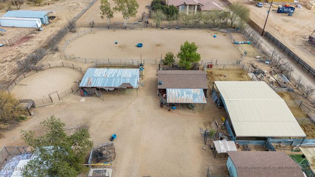 35011 N 3RD Street, Phoenix, AZ 85086