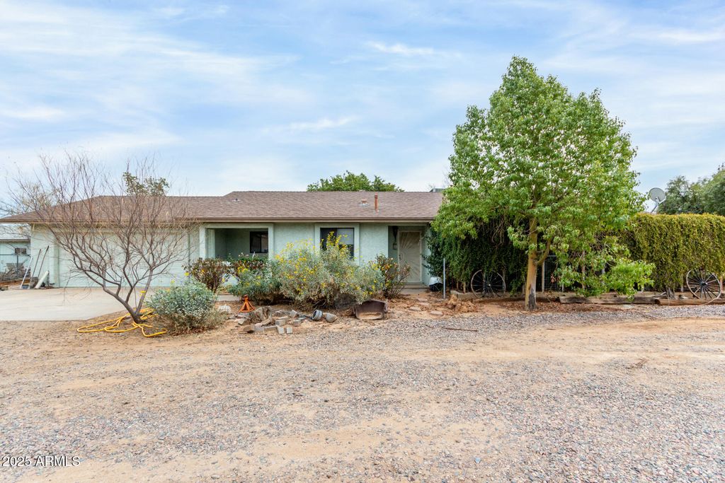 35011 N 3RD Street, Phoenix, AZ 85086