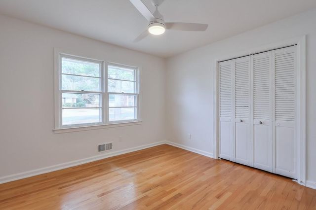 1055 Tuxedo Drive, Roswell, GA 30075